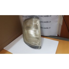 FANALE ANTERIORE DESTRO FRECCIA MERCEDES W124 BIANCO CASSA 184/A