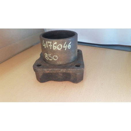 MOZZO PORTACUSCINETTI POSTERIORE FIAT 850 4176046 CASSA 188/A