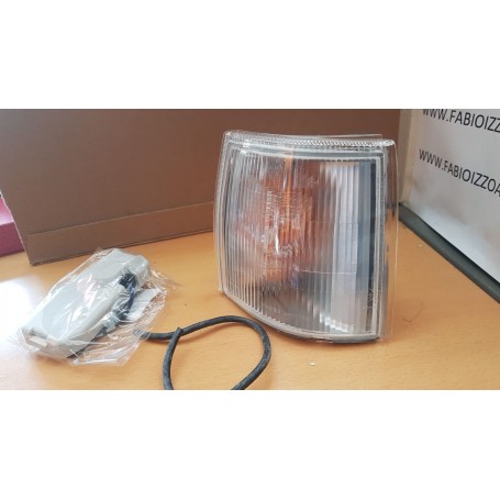 FANALE FRECCIA ANTERIORE DESTRA FIAT FIORINO DAL 1987 AL 2001 SCAFF.FARI PIAN.33