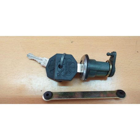 BLOCCHETTO CHIUSURA PORTA ANTERIORE SINISTRA ALFA 33 - ALFA 90 CASSA 195/A