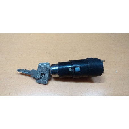 PULSANTE COFANO POSTERIORE BAULE FIAT 131 CASSA 182/A