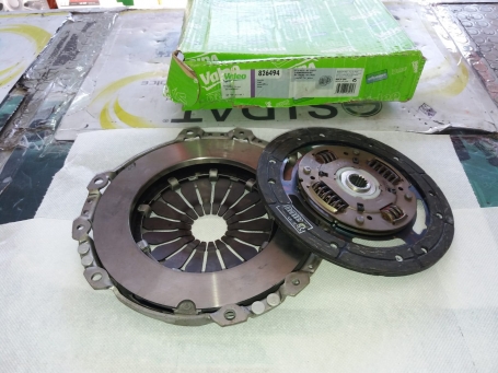 KIT FRIZIONE 2 PEZZI FORD FIESTA FUSION MAZDA 2 MOTORI 1.6 BENZINA