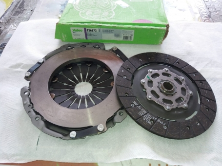 KIT FRIZIONE 2 PEZZI ALFA ROMEO 147 1.9 JTD 85KW 115CV