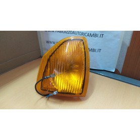 FANALE FRECCIA ANTERIORE DESTRA ALFA ROMEO 33 PRIMA SERIE BIANCA SCAFF.FARI PIAN.33