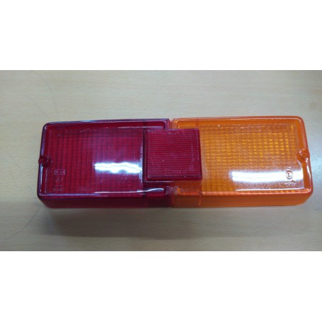 PLASTICA FANALE POSTERIORE DESTRA FIAT 128 PRIMA SERIE SCAFF.FARI PIAN.33