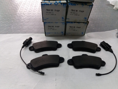 PASTIGLIE FRENO ANTERIORI FORD MONDEO I FRENDO CASSA 226/A