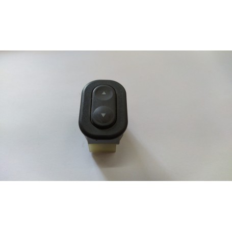 PULSANTE ALZAVETRO FIAT PUNTO DAL 93 AL 99 DESTRO CASSA 1