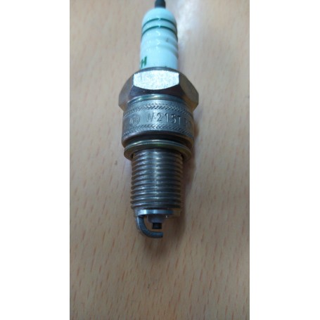 CANDELE ACCENSIONE BOSCH W215T30 KIT 4 PEZZI CASSA 233/A