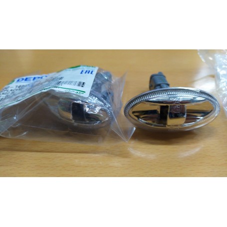 COPPIA FRECCE LUCCIOLE LATERALI CITROEN - PEUGEOT - 550-1404N-AE CASSA 233/A