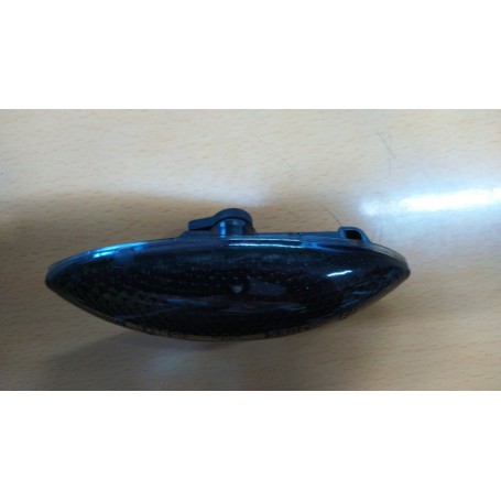 LUCCIOLA FRECCIA LATERALE TOYOTA YARIS NERA CASSA 233/A