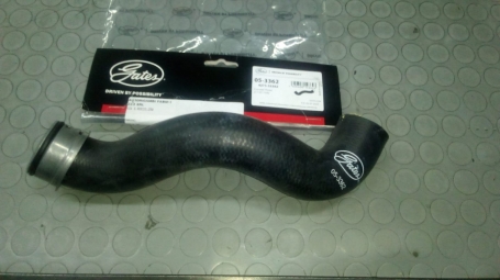 MANICOTTO INFERIORE RADIATORE MERCEDES (W211) E 270 CDI DAL 2002