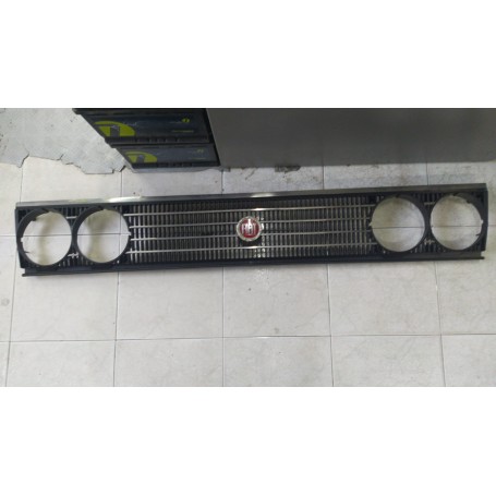 MASCHERINA GRIGLIA ANTERIORE FIAT 131 DIESEL SCAFF.DIETRO PIAN.1