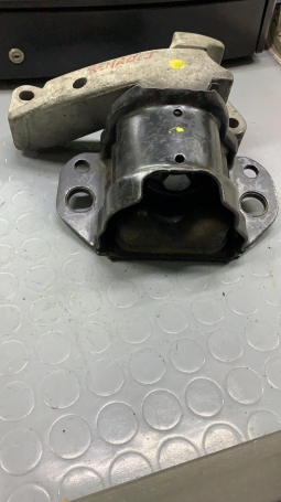 SUPPORTO MOTORE CLIO 2 /KANGOO