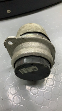 SUPPORTO MOTORE PORSCHE CAYENNE/TOUAREG