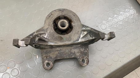 SUPPORTO MOTORE FIAT STILO 1.9 JTD