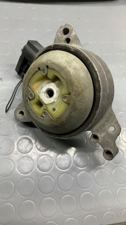 SUPPORTO CAMBIO AUDI A8