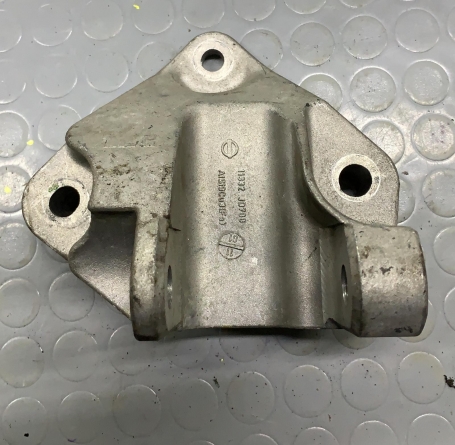 SUPPORTO MOTORE NISSAN