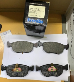 KIT PASTIGLIE FRENO ANTERIORE 