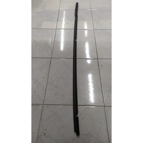Guarnizione 82468780 verticale per porta posteriore destra Lancia Thema - Fiat Croma SCAFF.DIETRO PIAN.1