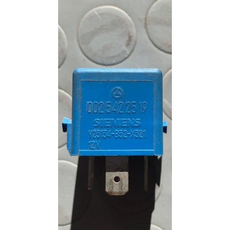 RELE MULTIUSO MERCEDES CLASSE A160 (2002) 12V ORIGINALE USATO 0025422519 CASSA 253/A