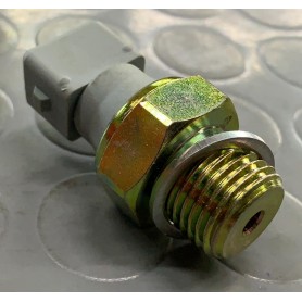 INTERRUTTORE A PRESSIONE OLIO CITROEN XANTIA-PEUGEOT 206-306-406 INTERMOTOR 50871 POS.ORIGINALE