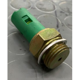 INTERRUTTORE A PRESSIONE OLIO RENAULT MEGANE-SCENIC-LAGUNA-KANGOO INTERMOTOR 51135 POS.ORIGINALE