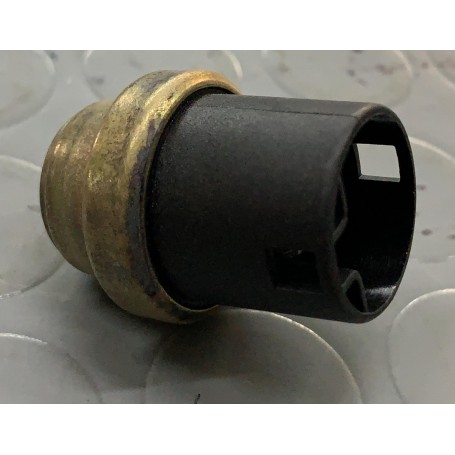SENSORE TEMPERATURA RAFFREDDAMENTO E ARIA VW POLO CLASSIC-GOLF II.TRANSPORTER INTERMOTOR 52301 POS.ORIGINALE