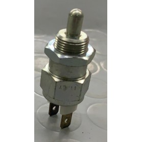 SENSORE INTERRUTTORE LUCE RETROMARCIA SKODA FAVORIT-FELICIA-105-120 EPS 1.860.021 CASSA 258/A