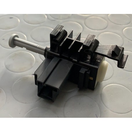 INTERRUTTORE LUCE FRENO FORD B-MAX-C-MAX-FIESTA-FIESTA VI-FOCUS II EPS 1.810.236 CASSA 259/A