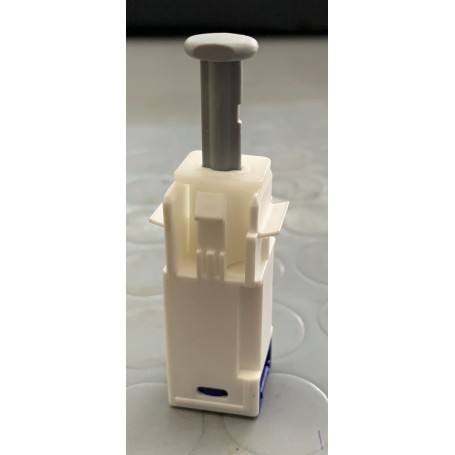 INTERRUTTORE LUCE FRENO CITROEN NEMO-FIAT QUBO-PEUGEOT BIPPER EPS 1.810.241 CASSA 259/A