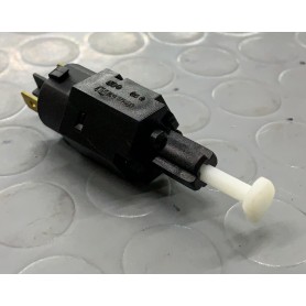 INTERRUTTORE LUCE FRENO DAEWOO NUBIRA-LANOS 2-3-OPEL CALIBRA A-VECTRA A EPS 1.810.098 CASSA 260/A