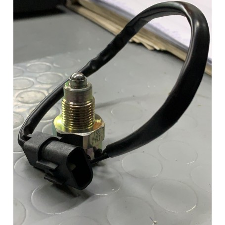 INTERRUTTORE LUCE RETROMARCIA CITROEN C-CROSSER-MITSUBISCHI OUTLANDER EPS 1.860.319 CASSA 260/A
