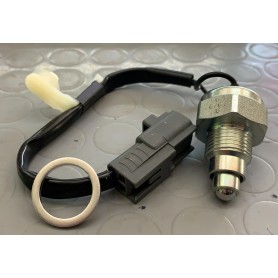 INTERRUTTORE LUCE RETROMARCIA TOYOTA AURIS-AYGO-YARIS EPS 1.860.261 CASSA 261/A