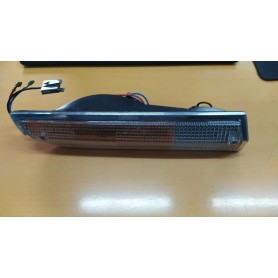 FANALE ANTERIORE DESTRO PEUGEOT 504 COMPLETO DI PORTALAMPADE MARCA ARIC SCAFF.FARI PIAN.31