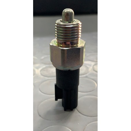 INTERRUTTORE LUCE RETROMARCIA MAZDA-NISSAN-RENAULT DISP EPS 1.860.232 CASSA 267/A