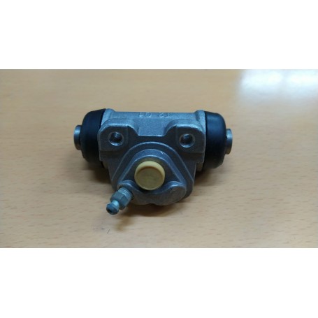 CILINDRETTO FRENI POSTERIORE DESTRO TOYOTA AVENSIS CASSA 290/A