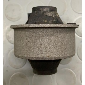 SILENT BLOCK ANTERIORE ADATTO PER TOYOTA YARIS DAL 1999 AL 2005 DISP BIRTH 2458 POS.ORIGINALE