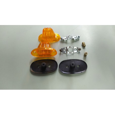 LUCCIOLE FRECCE LATERALI VOLKSWAGEN T1 - T2 - MAGGIOLINO - BULLI - TRASPORTER - SOLO COPPIA CASSA 255/A