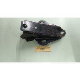 STAFFA BRACCIO SOSPENSIONE POSTERIORE SINISTRO FIAT 850 CASSA 243/A