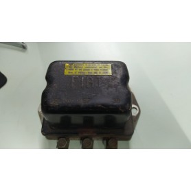 REGOLATORE TENSIONE DINAMO FIAT 600 - 1100 - 1200 - 500 F - L - D PER 4056844