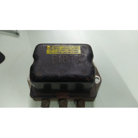 REGOLATORE TENSIONE DINAMO FIAT 600 - 1100 - 1200 - 500 F - L - D PER 4056844