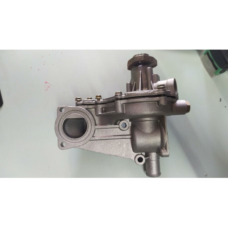 POMPA ACQUA AUDI A4 - PASSAT - AUDI A6 - COMPLETA DI SUPPORTO CASSA 173/A