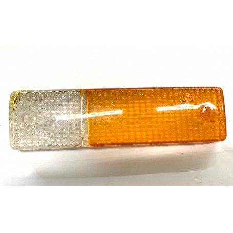 20.0005 - PLASTICA FANALE FRECCIA ANTERIORE LANCIA BETA BERLINA DISP. ALTISSIMO CASSA 96/A