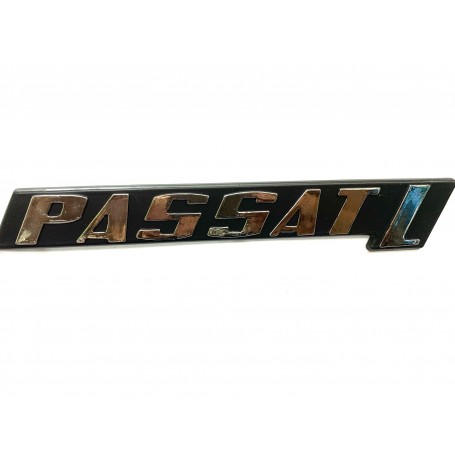 FREGIO SIGLA POSTERIORE VOLKSWAGEN PASSAT L CASSA 96/A
