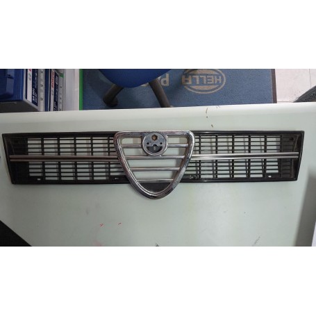 GRIGLIA ANTERIORE MASCHERINA ALFA ROMEO ALFA SUD PRIMA SERIE SCAFF.DISCHI