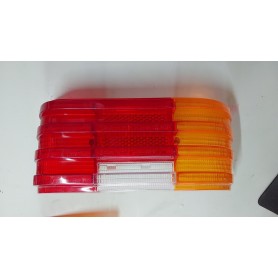 PLASTICA FANALE POSTERIORE DESTRA MERCEDES W114 - W115 SCAFF.FARI.PIAN.29