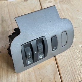 REGOLAZIONE FARI RENAULT SCENIC 2SERIE 2003/2009