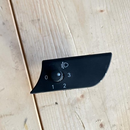 COMANDO INTERRUTTORE RE0GOLAZIONE ALTEZZA FARI AUDI A4 DAL 2000 AL2009