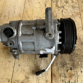 COMPRESSORE ARIA CONDIZIONATA RENAULT CLIO 2016 220 CV