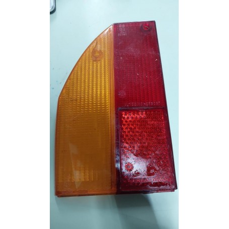 PLASTICA FANALE POSTERIORE SINISTRA LANCIA BETA ALTISSIMO 255037 CASSA 146/A